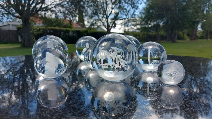 Minnesstenar bubblor.JPG